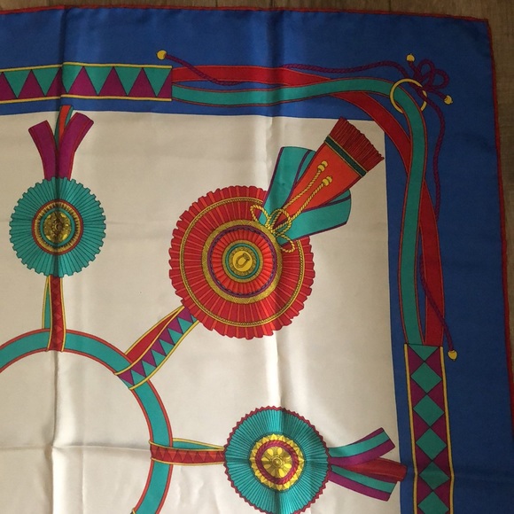 Celine Muliticolor Printed Scarf 100% Silk 34x34 - Picture 4 of 7